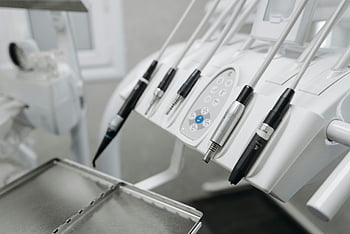 dental equipment, advanced dental tools, modern clinic, clean clinic, dental themes, medical themes, close-up dental tools, dental machine, dental instruments, clinic equipment, dental technology