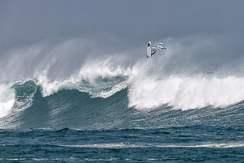 rogge golf, verstuiven, het windsurfen, surfer, Indische Oceaan, Westelijke Java, Indonesië