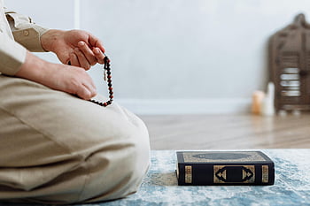 bønneperler, quran, tro, meditasjon, nærbilde, person som holder, religiøs praksis, åndelig, islamsk, bønn, perler
