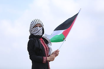 palestinian Woman, hijab, flag Of Palestine, palestinian Flag, woman, people, fire, smoke, strip, gaza, palestine