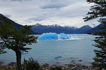 tumbling Iceberg, perito Moreno, patagonia