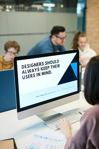designers som samarbetar, modern kontor, dator, grupper av designers, byråns samarbete, professionell miljö, arbetsyta, Lag möte, kreativt team, kontorteknologi, modern arbetsyta