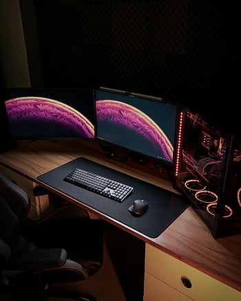 počítačové monitory, dřevěný stůl, nastavení her, duální monitory, LED LIT PC, pohlcující zkušenost, elegantní design, nastavení stolu, herní stůl, nastavení počítače, led osvětlení
