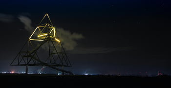 lekkie ślady, noc miasta, nocne niebo, Podświetlana struktura, Struktura trójkątna, Miejski krajobraz, fotografia nocna, miejskie światła, nocna scena, fotografia architektoniczna, gwiaździste niebo