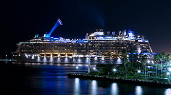 bateau de croisière, navire illuminé, Port de Fukuoka, Vue nocturne, océan, navire éclairé, photographie de nuit, lumières portuaires, paquebot de croisière, vue imprenable, navire amarré