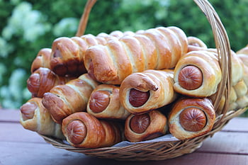 párky v rohlíku, prasata v dece, Svačina, piknik, Příroda, letní, jídlo, Sunggly psi, košík