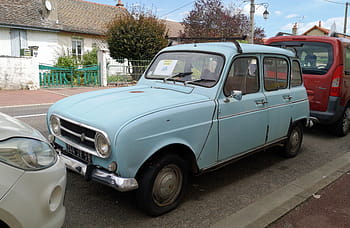 renault, 4l, Oldtimer, klassisches Auto, Chalon sur Saone, blaues Auto, geparktes Auto, Straßenszene, europäisches Auto, kleines Auto, Retro Auto