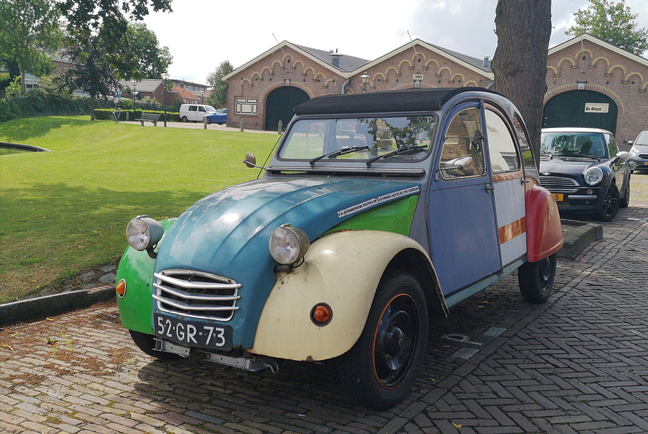 Citroen, 2CV, 1975, Brielle, 52-GR-73, vintage car, classic car, colorful car, parked car, brick road, building background