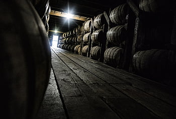sudy, kentucky, lihovar, bourbon, whisky, usa, Amerika, alkohol, lihovin, chlast, rezervovat
