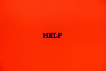 sfondo rosso, testo audace, Aiuto, design minimalista, messaggio urgente, Chiedi aiuto, segnale di pericolo, Basato sul testo, tipografia, mettere in guardia, Attenzione