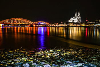 ο καθεδρικός ναός της Κολωνίας, hohenzollern γέφυρα, rhine ποτάμι, νύχτα, φωτεινός, εκπληκτική, Γέφυρα κοντά στον καθεδρικό ναό, Κολόνια, Γερμανία, αστικό τοπίο, νυχτερινή φωτογραφία