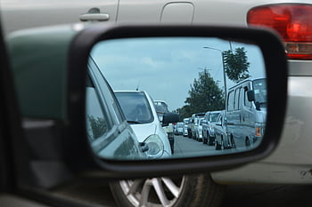 boční zrcátko, silný provoz, rušná dopravní zácpa, Nairobi provoz, boční zrcadlový odraz, dopravní zácpa, městský provoz, Zrcadlový pohled na auto, Reflexe dopravní zácpy, Přetížení vozidla