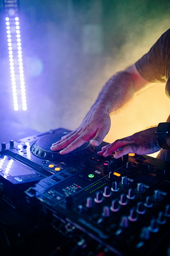 DJ 믹서, 동적 성능, 생생한 조명, 전문 콘솔, 손 믹싱, 공중에서 담배를 피우십시오, DJ 성능, 음악 믹싱, 전문 DJ, 생생한 DJ, 동적 조명