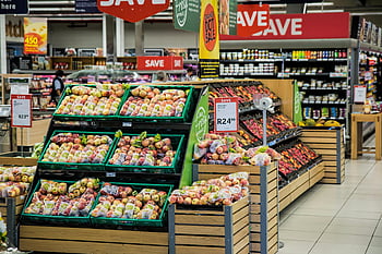negozio di alimentari, produrre corridoio, mele fresche, segnale di sconto, supermercato, prodotti colorati, frutta fresca, fare la spesa, Offerte di generi alimentari, sconti sulla spesa, Prodotti alimentari