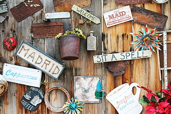 signage berbagai macam warna, dinding cokelat, tanda-tanda vintage, tanda selamat datang, duduk mantra, Tanda Kopi, cappuccino, Kopi bubuk segar, kopi java joe, seni dinding dekoratif, dekorasi pedesaan