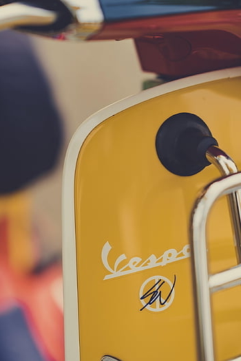 vespa, skuter, klasyczny, motocykl, pojazd, zabytkowe, ulica, retro, piaggio, Włochy, napęd