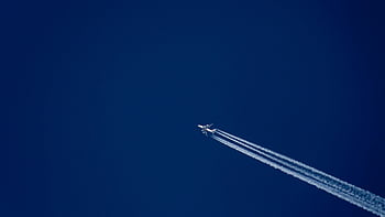 white plane, blue sky, high-flying airplane, distinct contrails, clear blue sky, essence of flight, airplane contrails, aviation photography, aerial view, flight path, sky photography