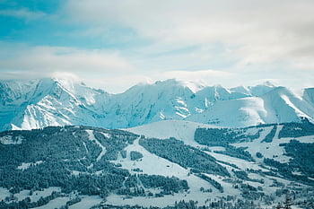 zasněžené pohoří, sjezdovka, zimní krajina, zasněžené hory, lesy, megeve, Francie, klidný, lyžařské tratě, alpské scenérie, lyžařský areál