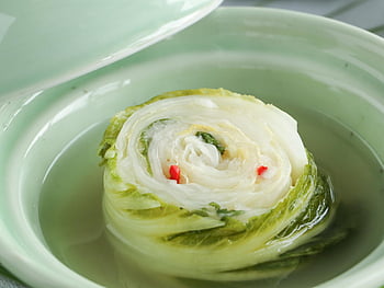 Bílé Kimchi, jídlo, příloha, kuchyně, Korejské jídlo, korejský kimchi, Baek Kimchi, tradiční jídlo, kimchi, korejština, Chutný