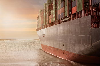nave da carico, contenitori, acque calme, tramonto vibrante, corpo d'acqua, navigazione, grande nave, trasporto marittimo, industria delle Spedizioni, trasporto oceanico, cielo al tramonto