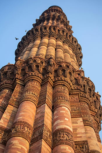 qutub minar, nízký úhel záběru, Složitá architektura, modrá obloha, nádherný výhled, historická památka, Dillí, Indie, starověké struktury, minaret, stránky unesco