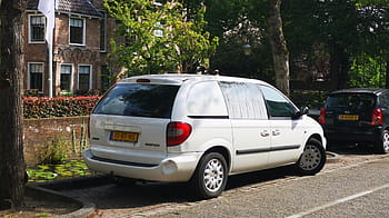 Dodge, RAM, Van, 2005, 2.5 CRD, 143 hp, Amersfoort, white, parked, street, trees