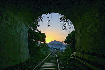 tunel, železniční trať, kolejnice, železnice, přeprava, Korejská republika, Korea