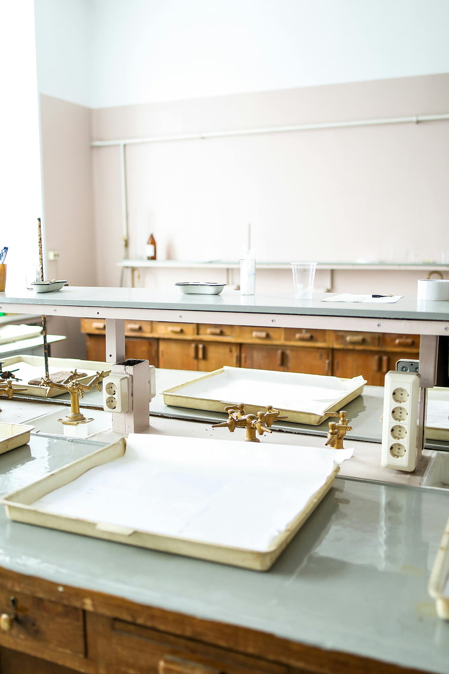laboratory interior, bright laboratory, empty laboratory, research equipment, laboratory tables, laboratory room, research work, laboratory setup, laboratory tools, laboratory workspace, laboratory environment