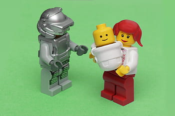lego, minifig, tatínek, ochrana, zbroj, dítě, Power Miners, Kánon 100 mm, zelené pozadí, fotografování hraček, kreativní hry