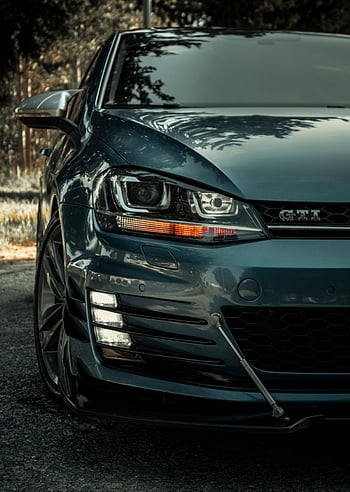 volkswagen golf gti, detailní záběr, čelní pohled, světlomety, nárazník, Podrobný vertikální výstřel, fotografování automobilů, automobilového designu, výkonné auto, Automobiloví nadšenci, Detaily vozidla