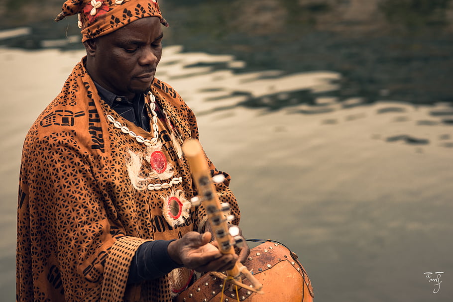 music for memory, memory of those the sea took, 2017, Cartagena, event, outdoor, port, solidarity, man, ethnic, sea