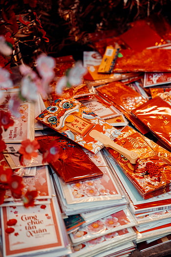 Lunar New Year, cards, decorations, tradition, culture, colorful, celebration, festive, Chinese New Year, red envelopes, dragon