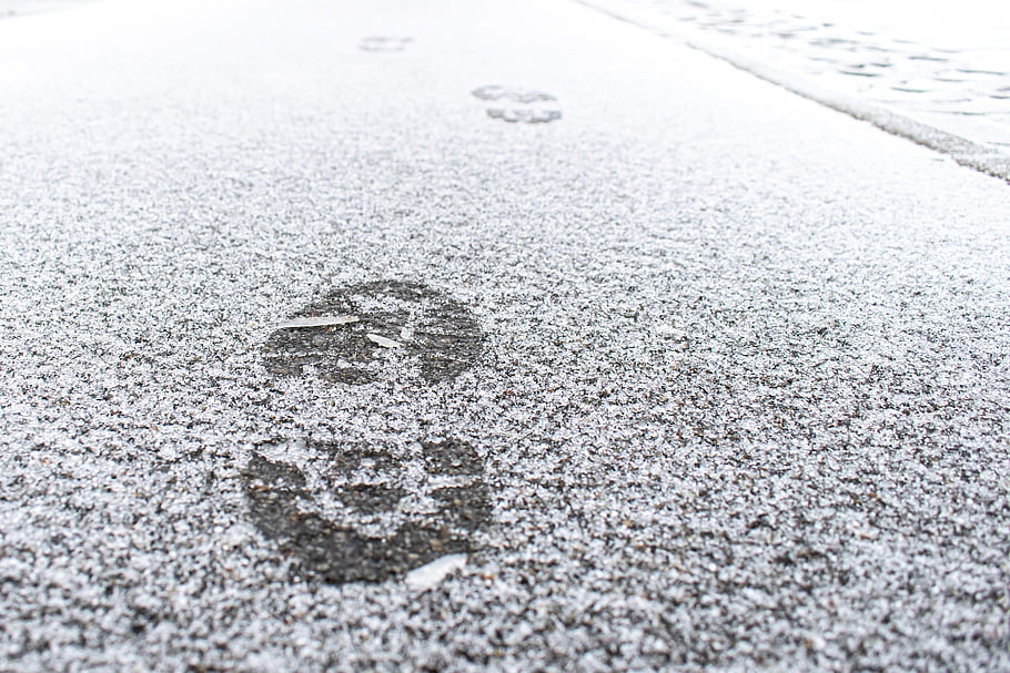 footprints, nature, trace, snow, cold, ice, winter, snowy, snowfall, frost, frosty