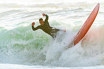Surfen, Surfer, Welle, Surfbrett, Balance, Absturz, Dynamischer Moment, Nervenkitzel, Aufregung, Ozean, Aktion