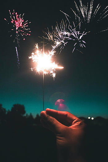 線香花火、 花火、 夜空、 セレクティブフォーカス、 閉じる、 手持ち、 照らす、 お祝い、 お祝いの、 屋外の、 イベント