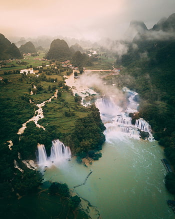 Ban Gioc Detian Falls, luftfoto, Majestætiske vandfald, frodig grønt, tåget landskab, fantastisk fotografering, Vietnam vandfald, naturlige skønhed, naturskøn udsigt, rejsemål, Ban Gioc vandfald