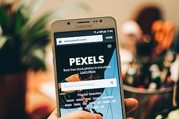 samsung android chytrý telefon, bílý smartphone, zapnuto na telefonu, mobilní zařízení, internetové stránky pexels, fotografie, smartphone obrazovky, Android zařízení, telefon, mobilní fotografie, Fotografie zdarma